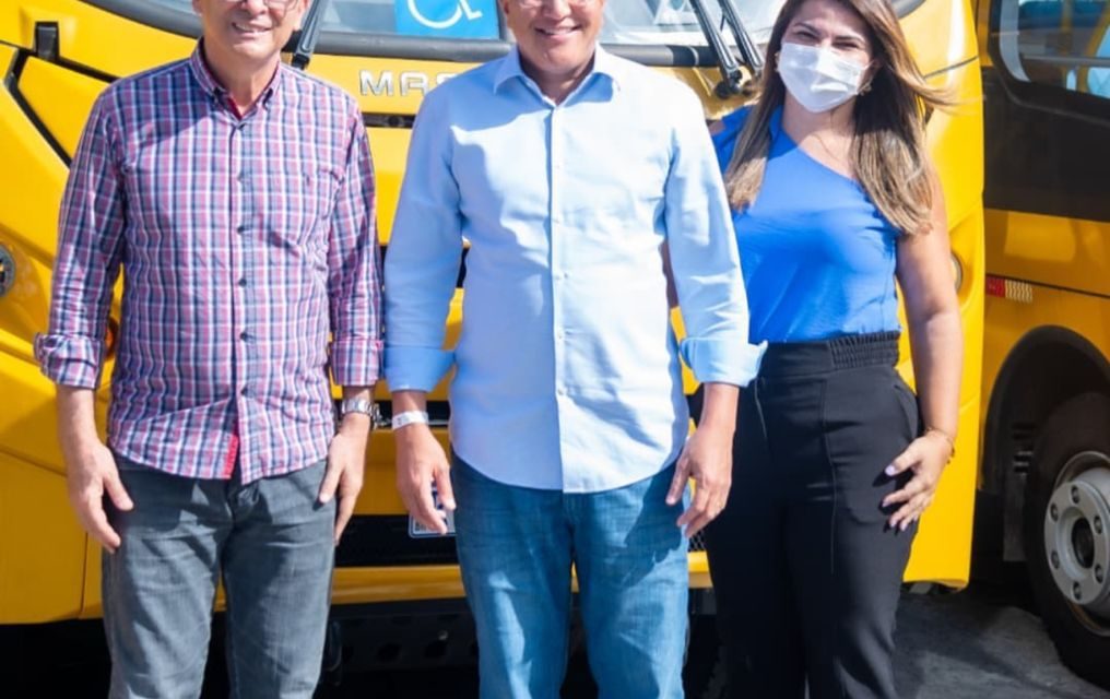 Itabuna ganha micro-ônibus do Governo do Estado para alunos das escolas do campo