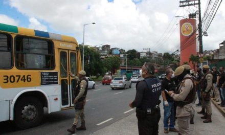 Polícias Militar e Civil alcançam redução de 52% dos roubos a ônibus no mês de outubro