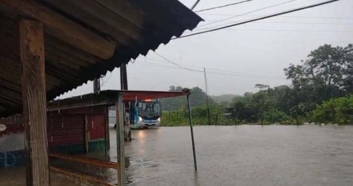 Itabuna: Augusto Castro decreta Situação de Emergência por causa das chuvas