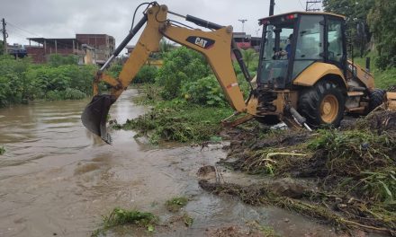 Itabuna: Prefeitura mobiliza Defesa Civil, Superintendência e Emasa para atender vítimas da chuva