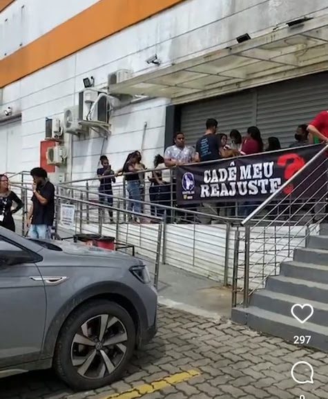 Itabuna: Trabalhadores da Tel protestam por reajuste e pagamento do 13º salário