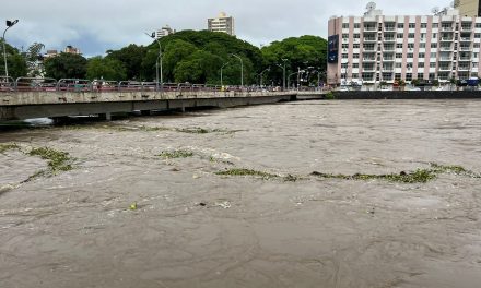 Ponte do Marabá é interditada após cheia do Rio Cachoeira