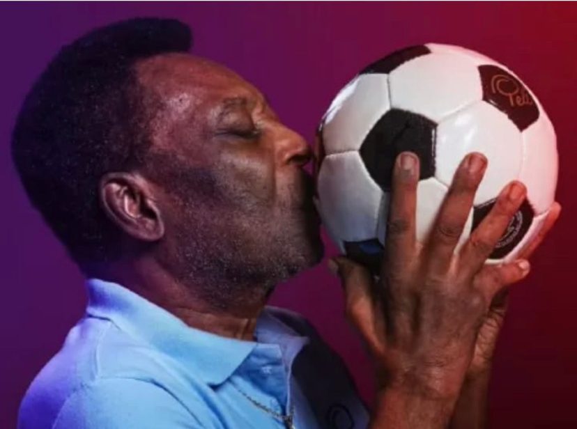 Rui Costa lamenta morte de Pelé e decreta luto de dois dias