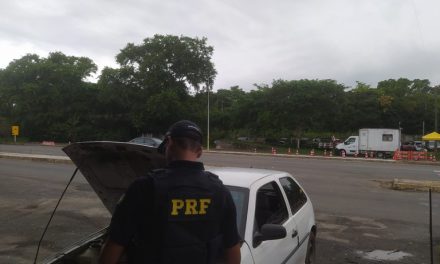 PRF recupera na BR-101, em Itabuna, carro furtado em São Paulo