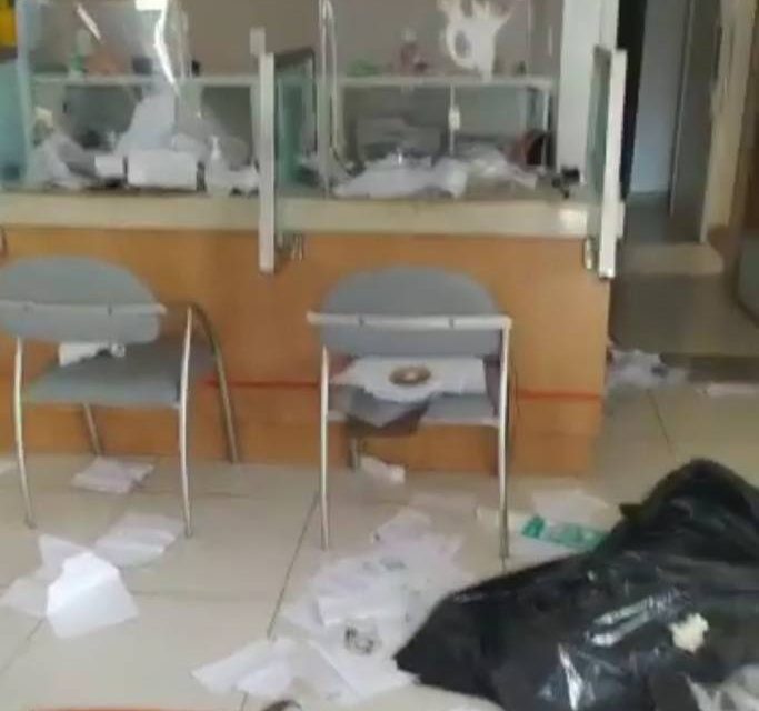 Bandidos arrombam laboratório em Ilhéus e levam computadores, televisão e ar condicionado