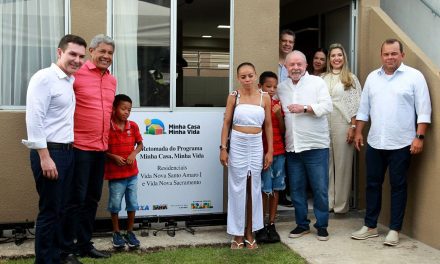 Ao lado de Jerônimo, Lula entrega 684 unidades do Minha Casa Minha Vida em Santo Amaro e marca retomada do programa