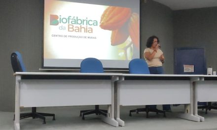 Biofábrica participa de Seminário da Bahiater com palestra sobre o uso da tecnologia na produção de mudas