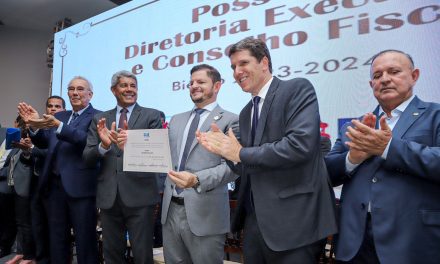 Nova diretoria da UPB toma posse em cerimônia com a presença do governador Jerônimo Rodrigues