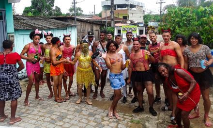 Bloco das Quengas espalha alegria e muita irreverência na Ressaca do Carnaval da Vila Cachoeira