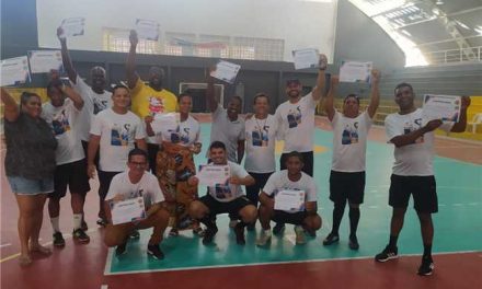 Prefeitura e Liga Ilheense de Futsal promovem oficina para atualização das regras de arbitragem