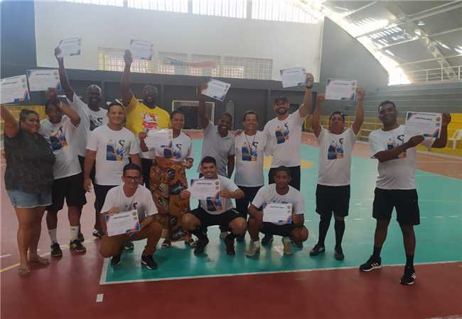 Prefeitura e Liga Ilheense de Futsal promovem oficina para atualização das regras de arbitragem