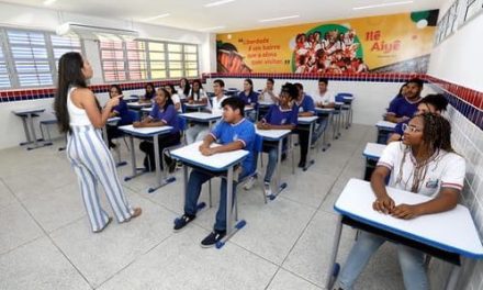 Estado publica decreto para a concessão de gratificação para professores e coordenadores pedagógicos