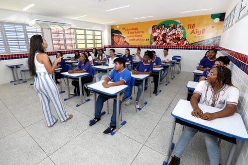 Estado publica decreto para a concessão de gratificação para professores e coordenadores pedagógicos