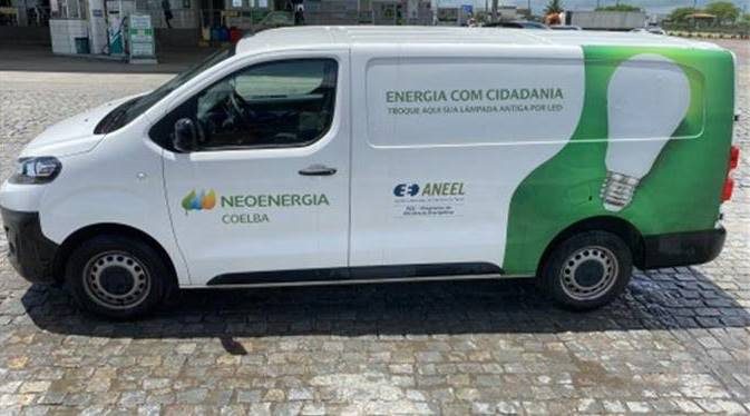 Energia Com Cidadania: projeto distribui lâmpadas LED a moradores de Ibirapitanga