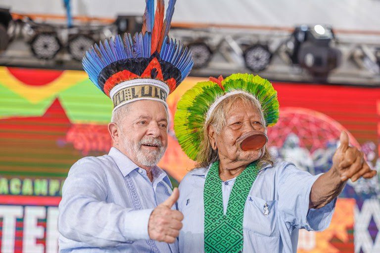 Lula: “Vamos legalizar o maior número possível de terras indígenas”