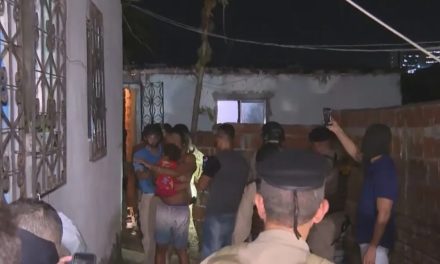Pai e 4 crianças são feitos reféns após terem casa invadida na Bahia; suspeito se entregou