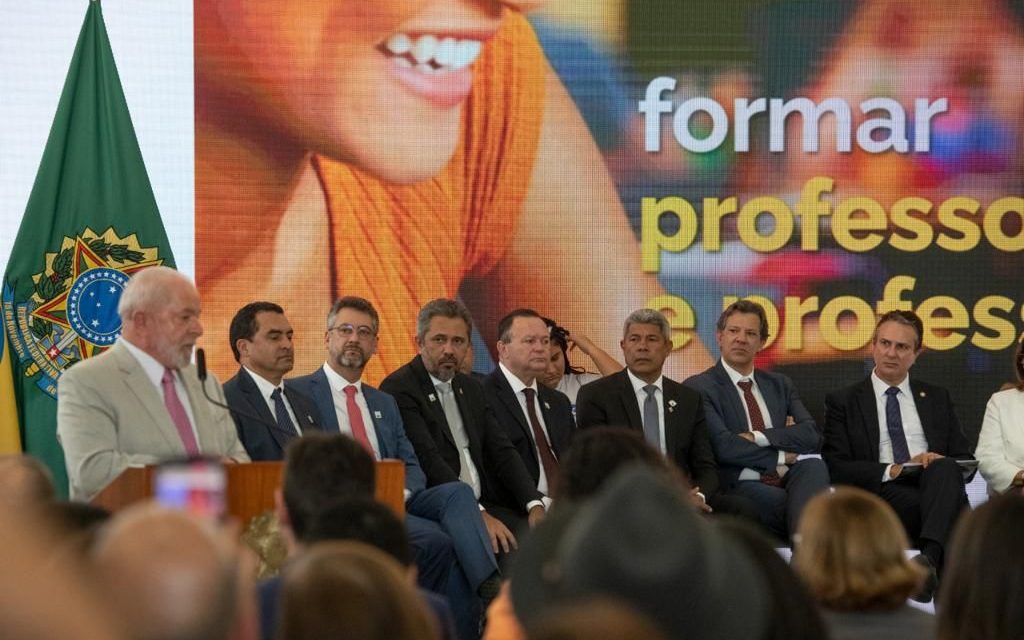 Jerônimo participa do lançamento do Compromisso Nacional Criança Alfabetizada em Brasília