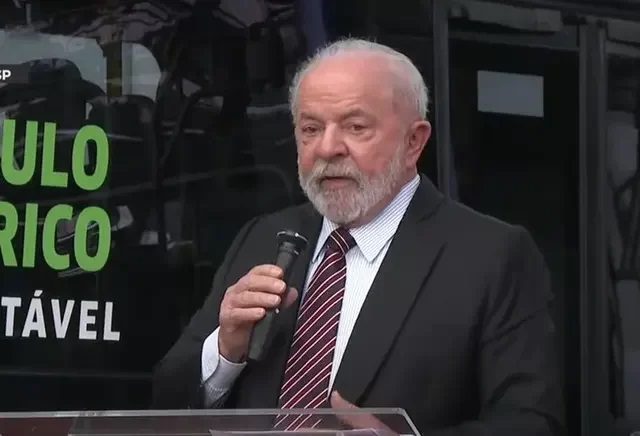 Lula anuncia retomada do Farmácia Popular; veja detalhes do programa