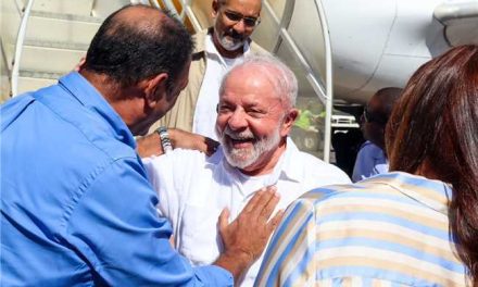 Lula dá sinal verde para pedido de prefeitos sobre construção de novo aeroporto em Ilhéus