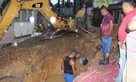 Rompimento de rede no Pedro Jerônimo não vai afetar o fornecimento de água, diz Emasa