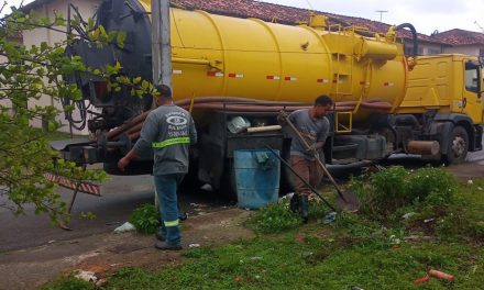 Construções irregulares e mau uso de redes de esgoto em Itabuna provocam extravasamento