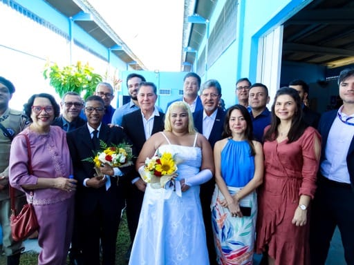 Conjunto Penal de Itabuna realiza casamento coletivo; casal homoafetivo oficializa união e faz história