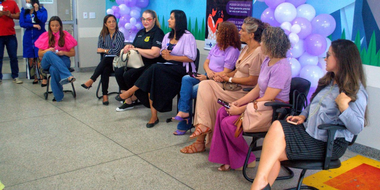 Agosto Lilás: Hospital Materno-Infantil reúne autoridades para debater a violência contra a mulher