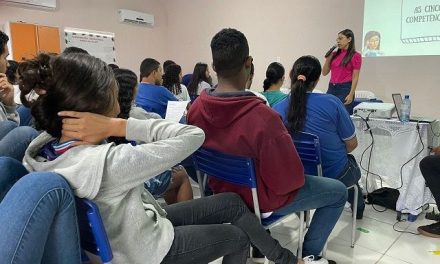 Colégio Estadual Adonias Filho realiza a 2° Edição do Projeto de Olho no ENEM