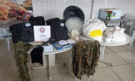 Polícia Militar estoura laboratório de cocaína; 60 quilos de drogas são apreendidos