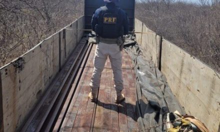 PRF prende homem suspeito de furtar trilhos de trem em Juazeiro