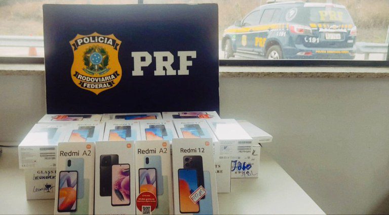 Operação Argos: PRF apreende carga de smartphones sem documentação em Poções