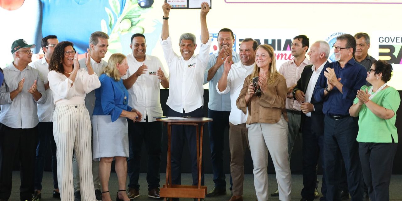 Governador sanciona lei que institui o Bahia Sem Fome e anuncia conjunto de ações que fortalecem o programa