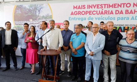 Governo da Bahia impulsiona o setor agropecuário com entrega de 55 veículos novos à Adab e anúncio de concurso público