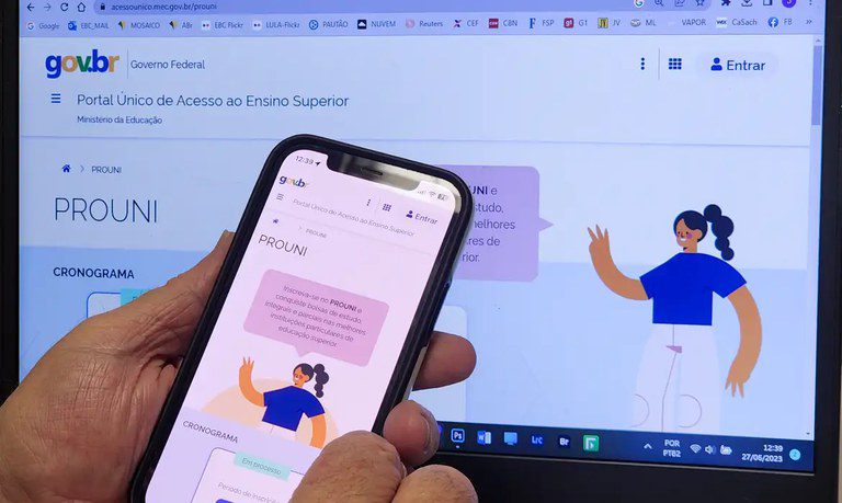 17226233-13ee-4732-8a13-f7117229d2f1