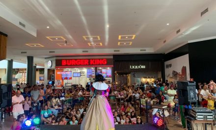 Com oficinas e apresentações teatrais, Shopping Jequitibá realiza projeto Super Férias