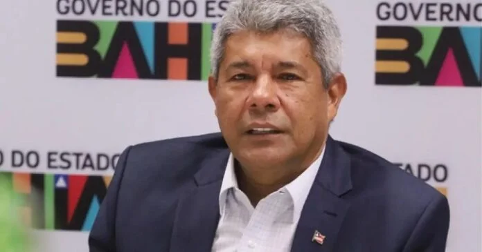 Governador entrega 41 ambulâncias e outros equipamentos para fortalecer a saúde na Bahia