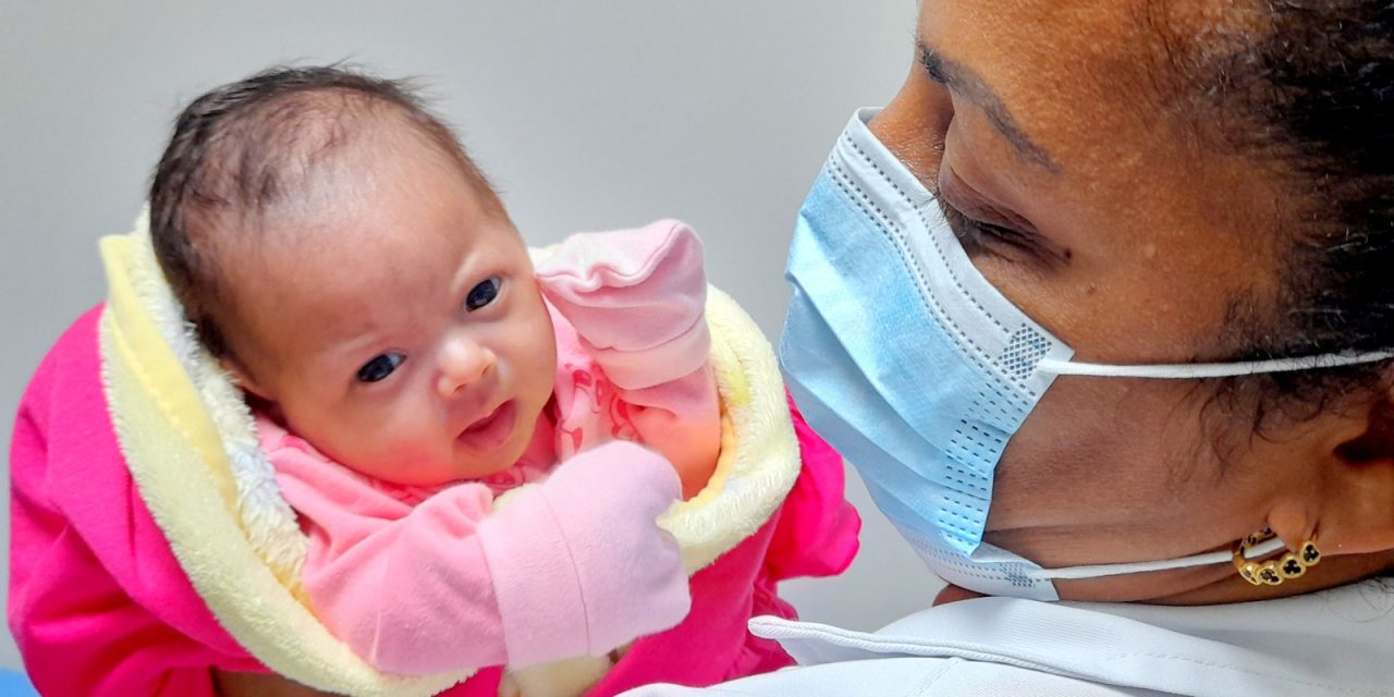 Anticorpo para prevenção de infecções respiratórias em bebês é oferecido no ambulatório do Materno-Infantil