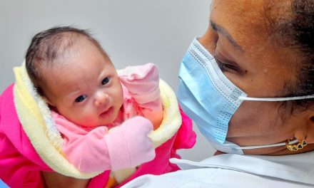 Anticorpo para prevenção de infecções respiratórias em bebês é oferecido no ambulatório do Materno-Infantil