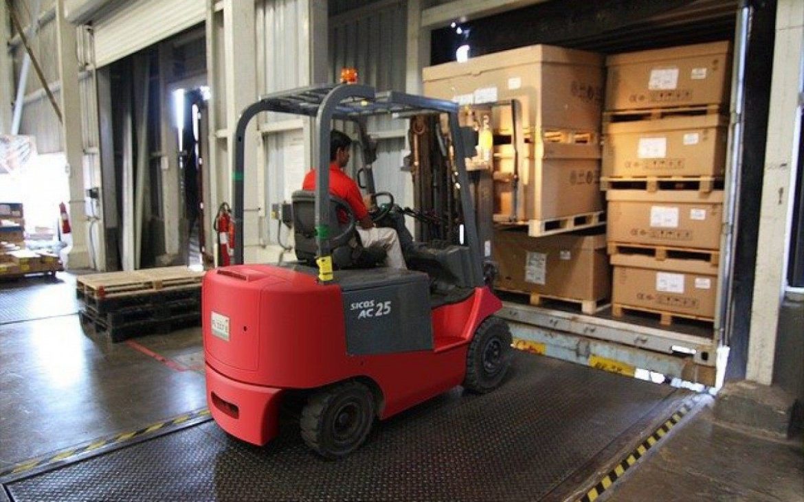 1_forklift_835342_640-22252730
